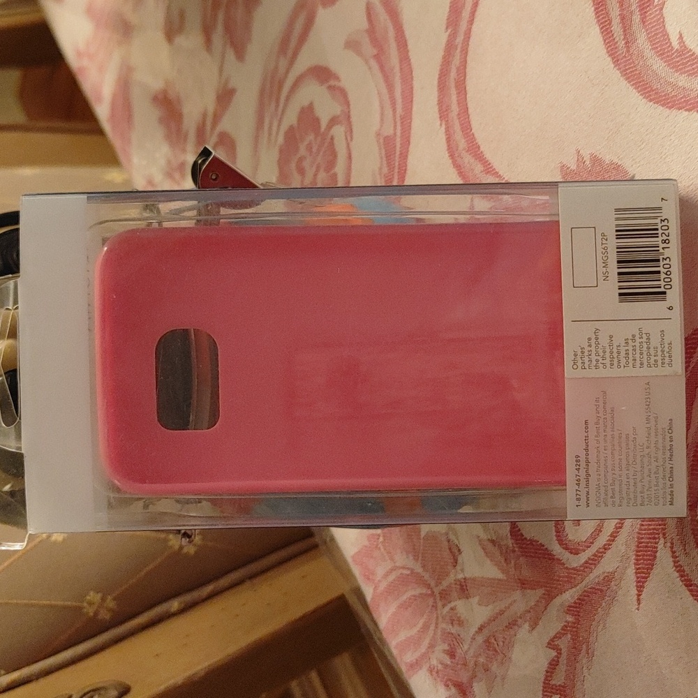 Pink Soft Shell Case for Galaxy S6 + 1 Screen Guard - Picture 3 of 8